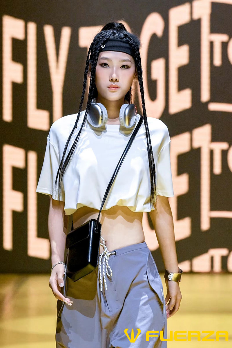 fashion show image