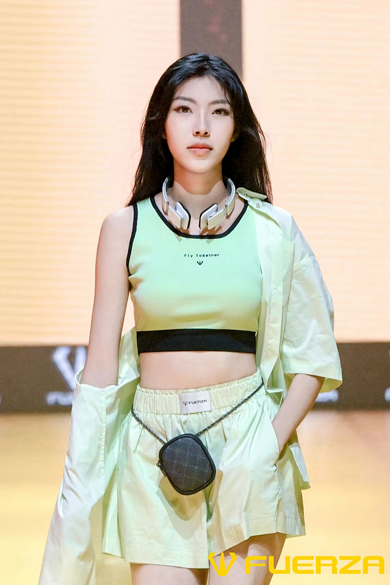 fashion show image