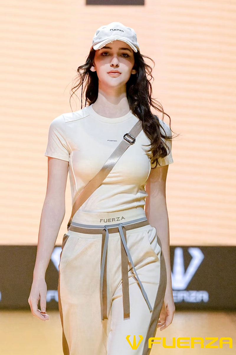 fashion show image